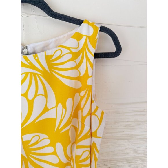 Banana Republic | Size 4 | Yellow & White Floral Fit & Flare Dress - Picture 5 of 9